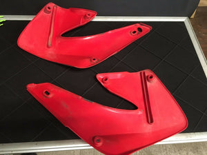 CR125 SHROUDS PLASTICS STOCK OEM 01 HONDA CR 125 R