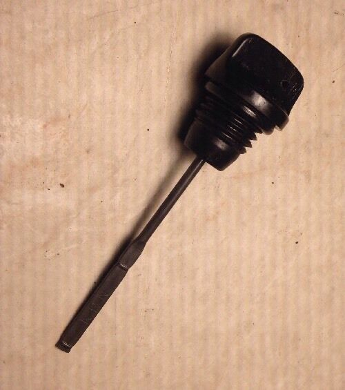 HONDA CRF250 CRF 250 R OEM COMPLETE OIL DIP STICK AND CAP ENGINE CASE MOTOR