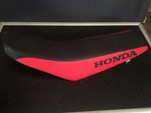 Load image into Gallery viewer, CR85 SEAT COMPLETE GRIPPER ( 97 - 07 ) HONDA CR85RB CR 85 RB