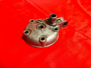 (01-07) RM125 CYLINDER HEAD TOP END COVER CAP OEM SUZUKI RM 125