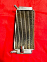 Load image into Gallery viewer, CRF450X RADIATOR RAD NON FILL SIDE LEFT OEM HONDA CRF 450 X