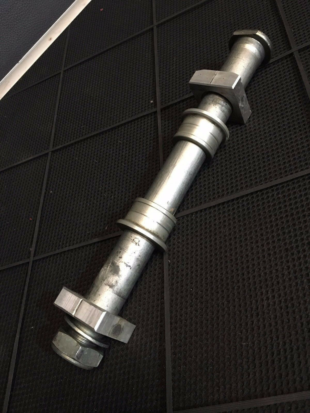 CRF250X REAR AXLE COMPLETE HONDA CRF 250 X