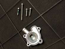 Load image into Gallery viewer, 06 CRF250R WATER PUMP IMPELLER COVER WITH BOLTS 04 05 07 08 09 HONDA CRF 250 R